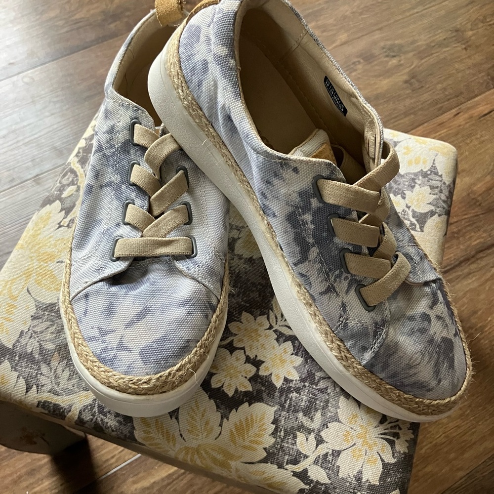 Casual Blue Canvas Sneakers